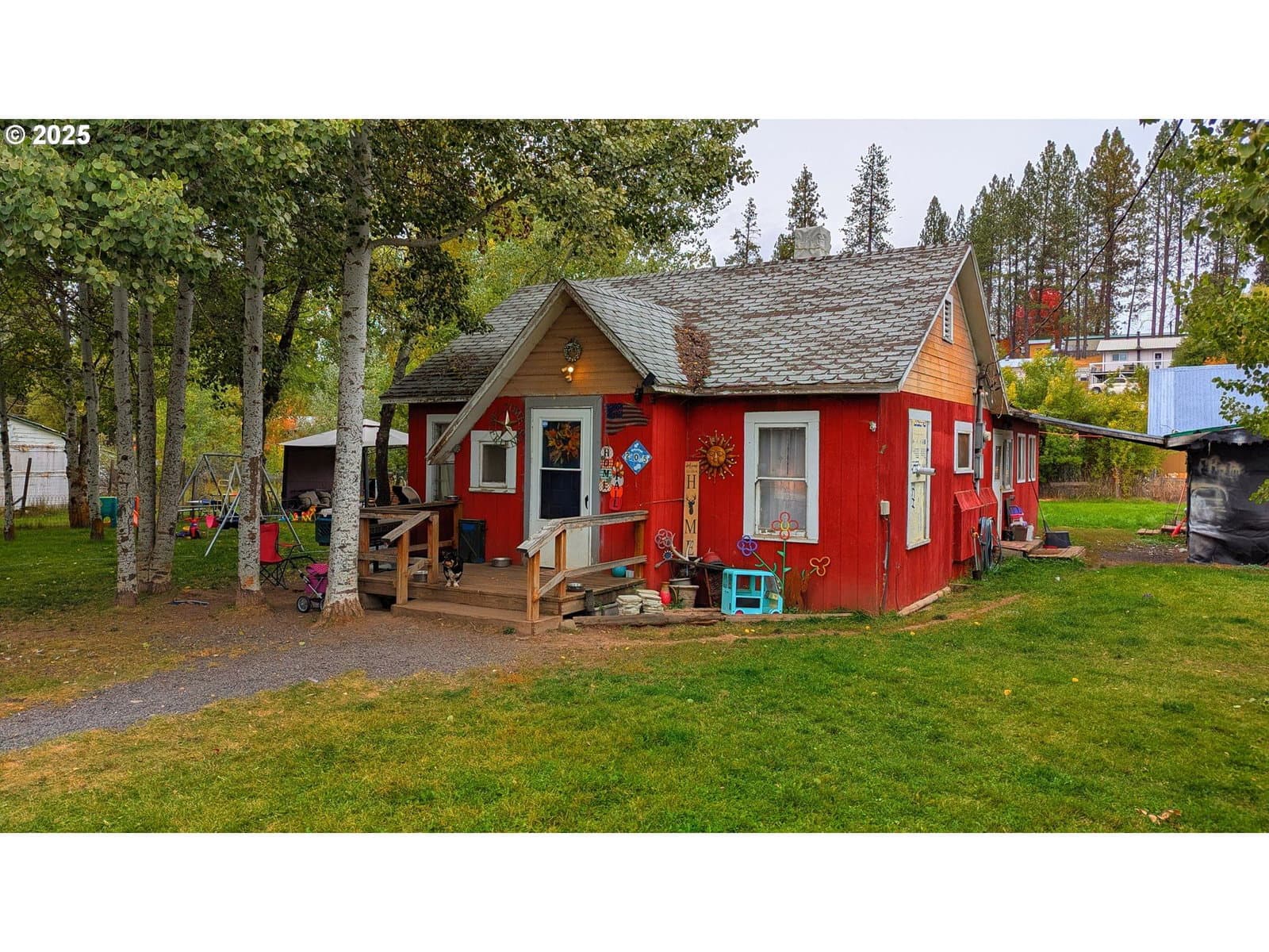 Listing photo 1 of 2