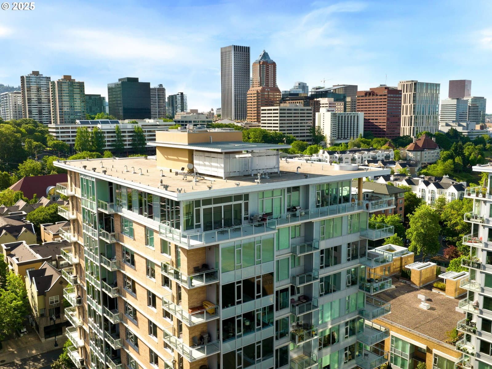 Listing photo 1 of 6