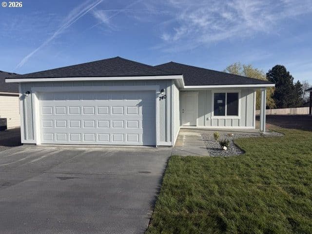 Listing photo 1 of 6