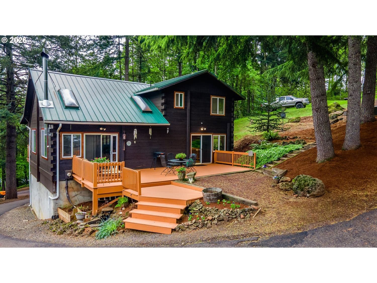 Listing photo 1 of 6