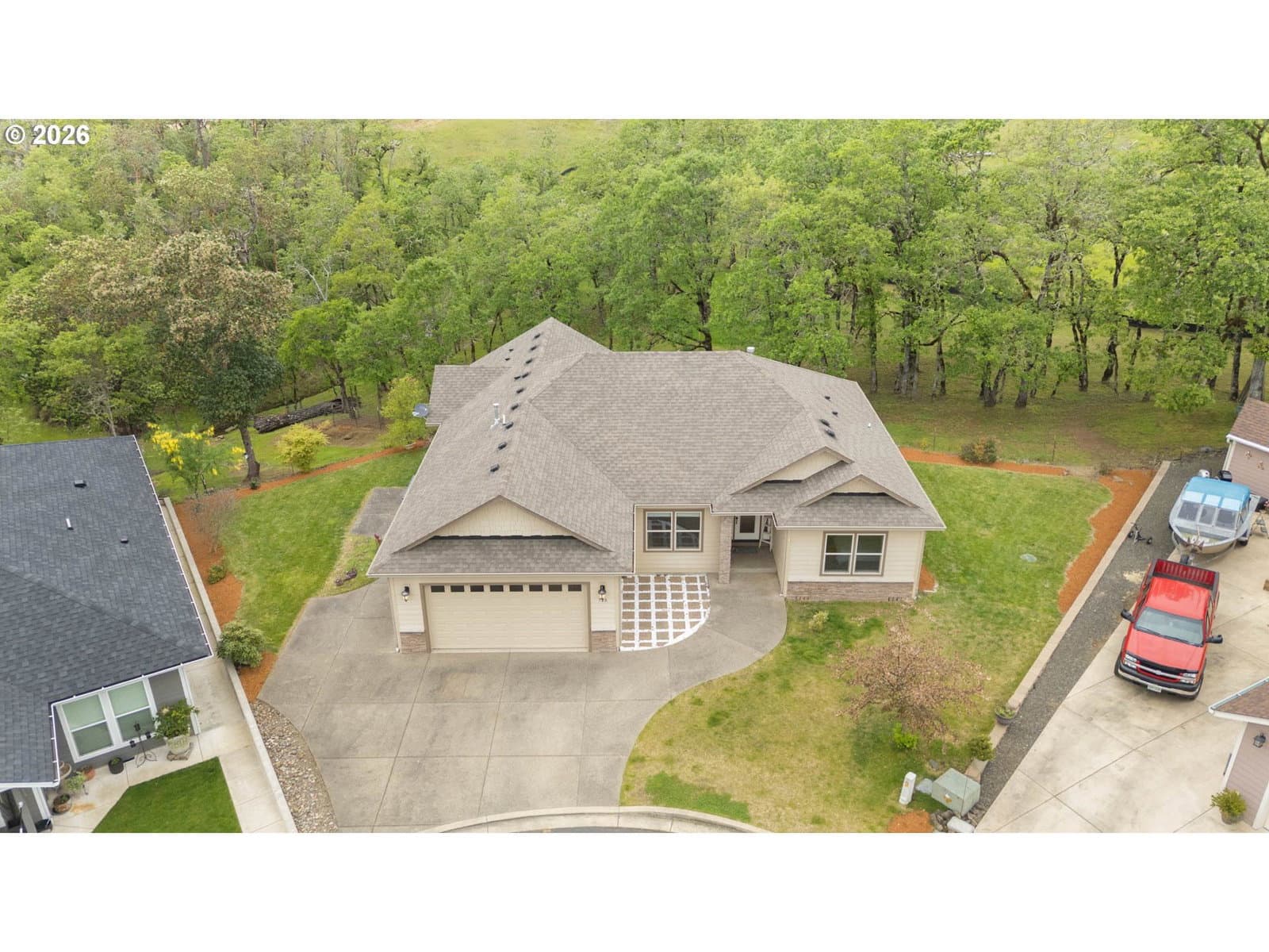 Listing photo 1 of 6