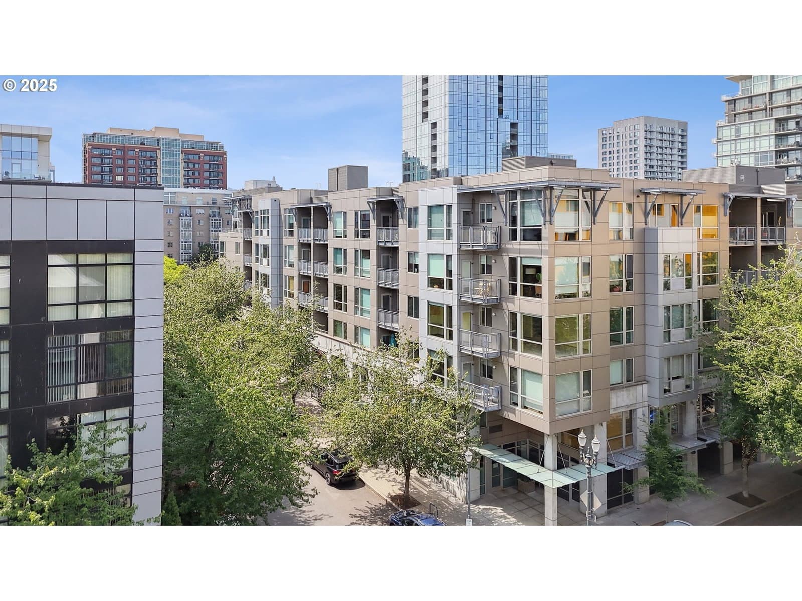 Listing photo 1 of 6