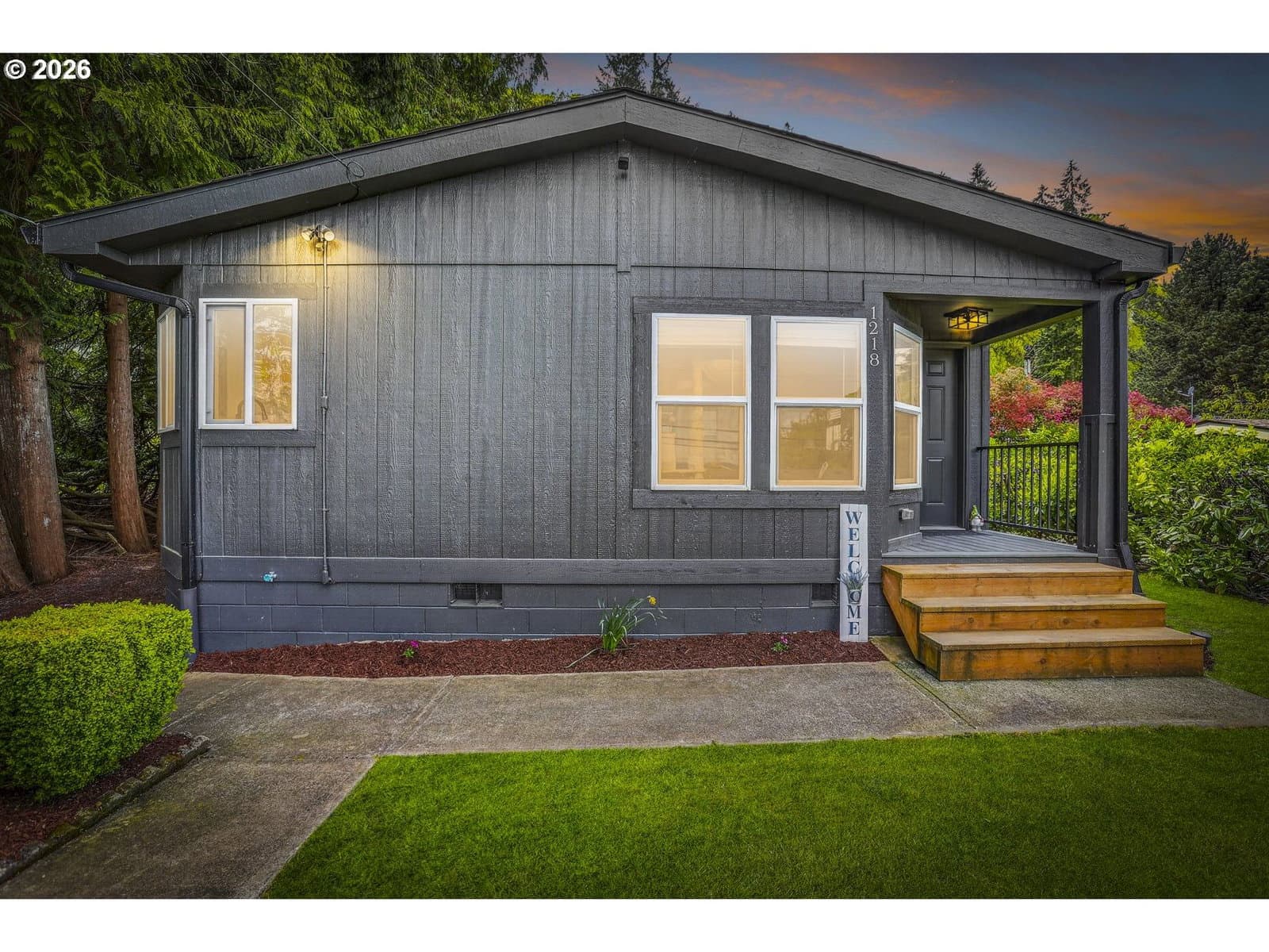 Listing photo 1 of 6