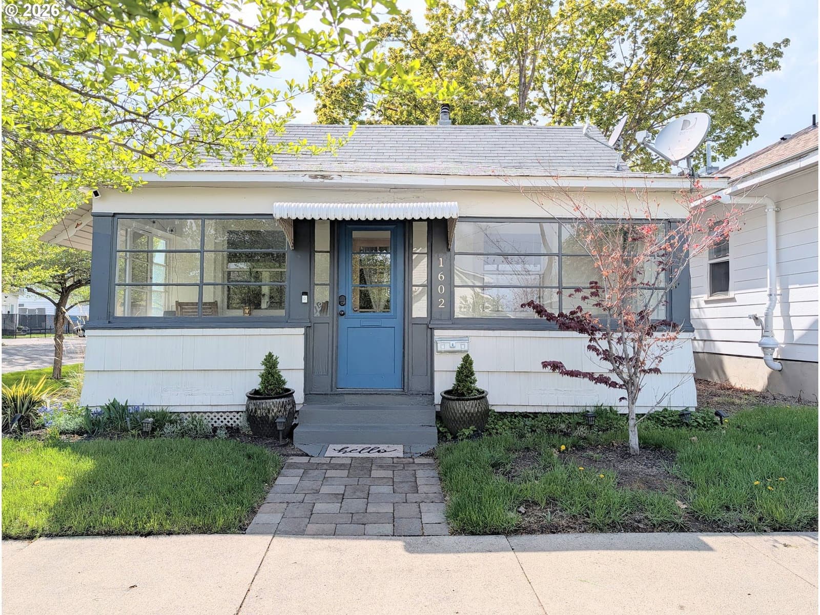 Listing photo 1 of 6