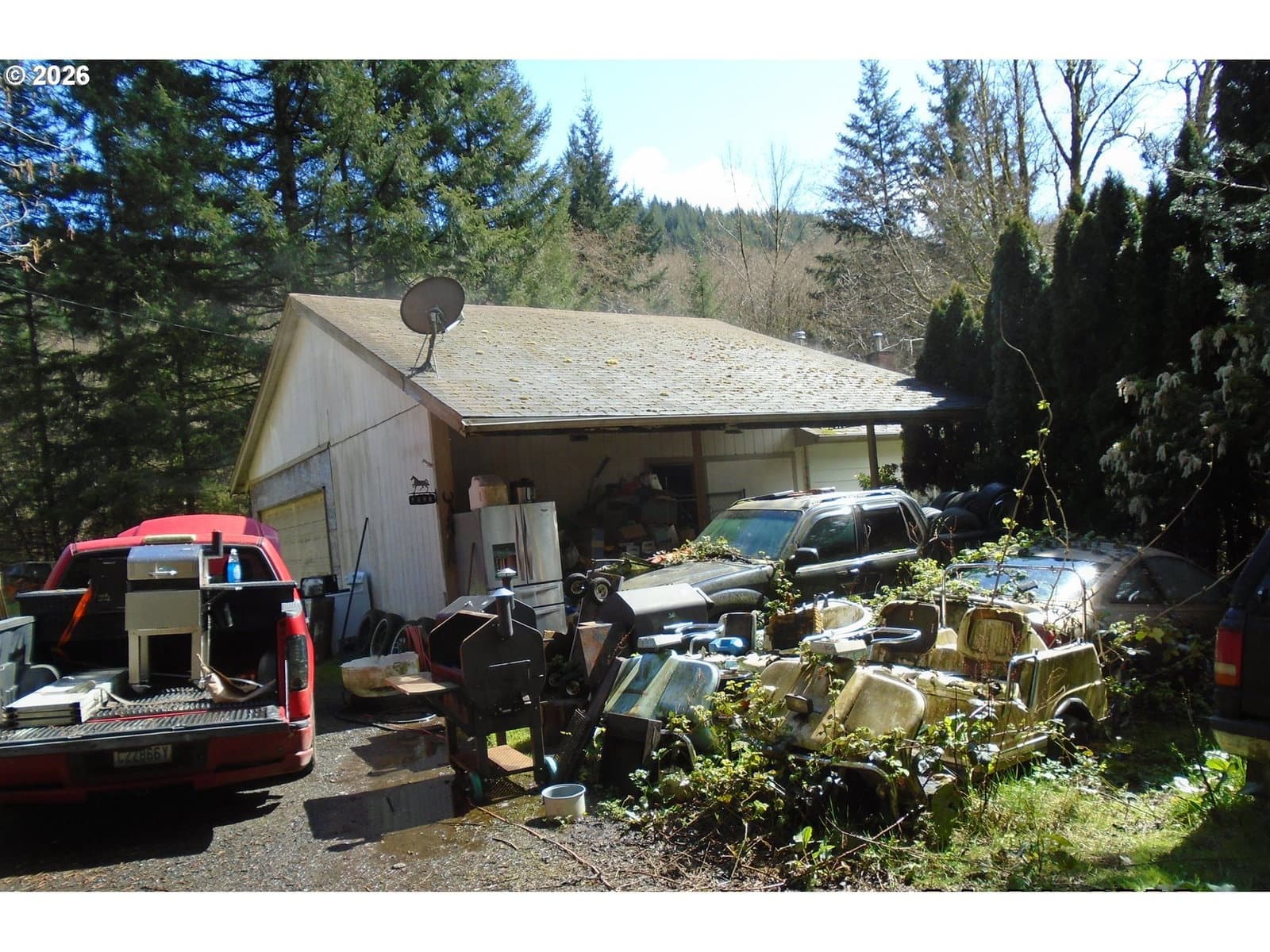 Listing photo 1 of 4