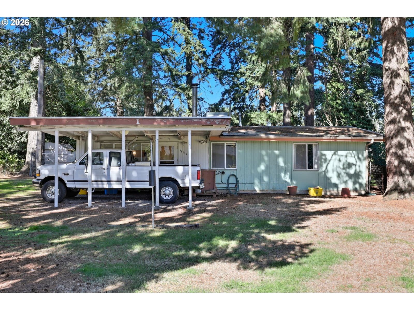 Listing photo 1 of 6