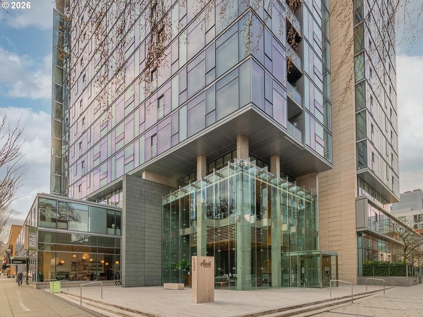 Listing photo 1 of 6