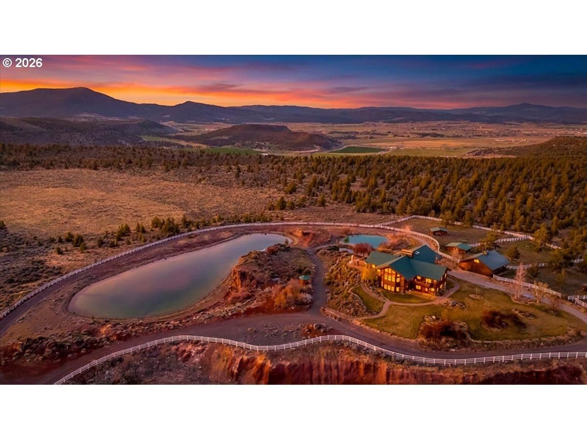 Listing photo 1 of 6