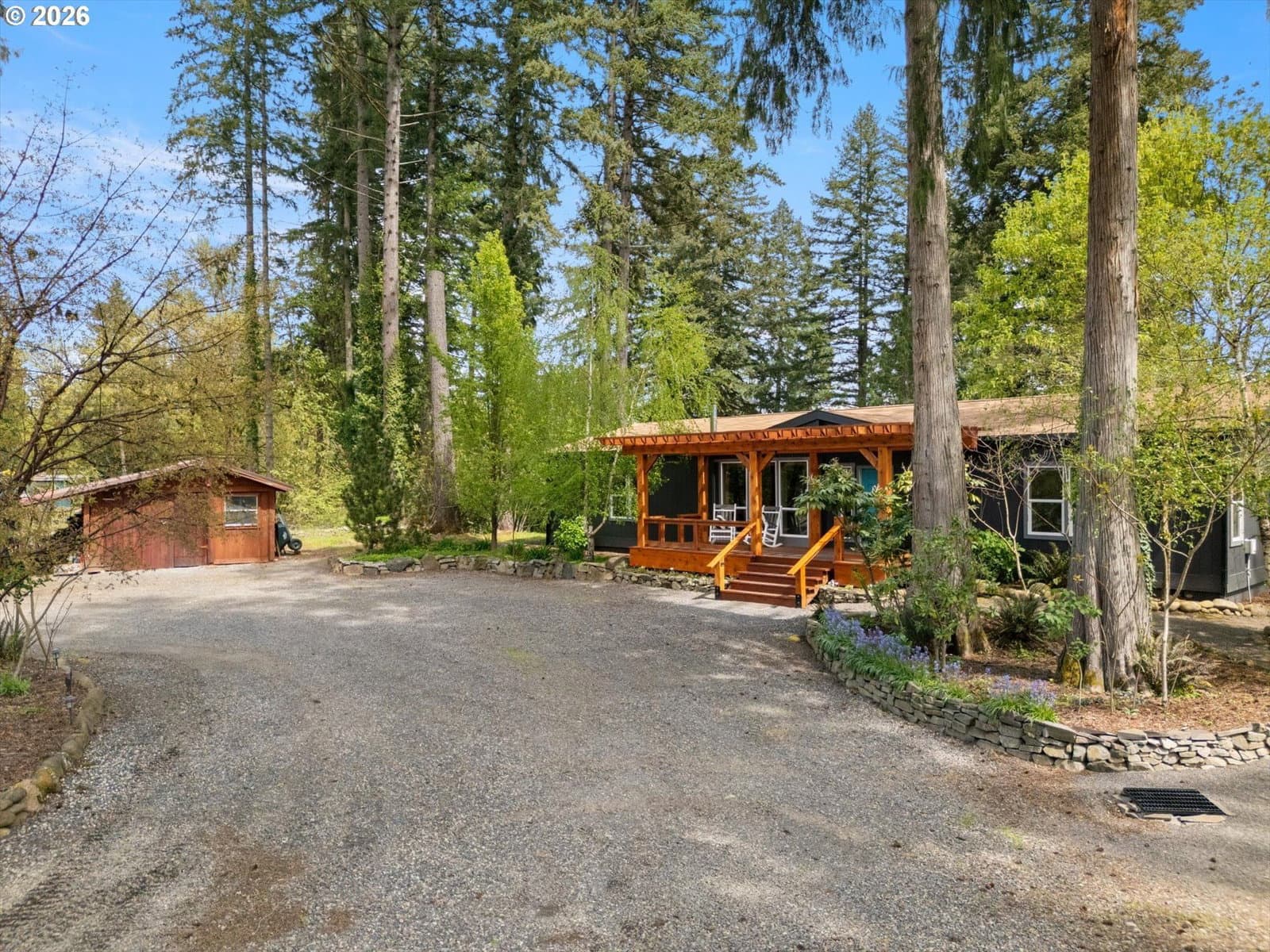 Listing photo 1 of 6