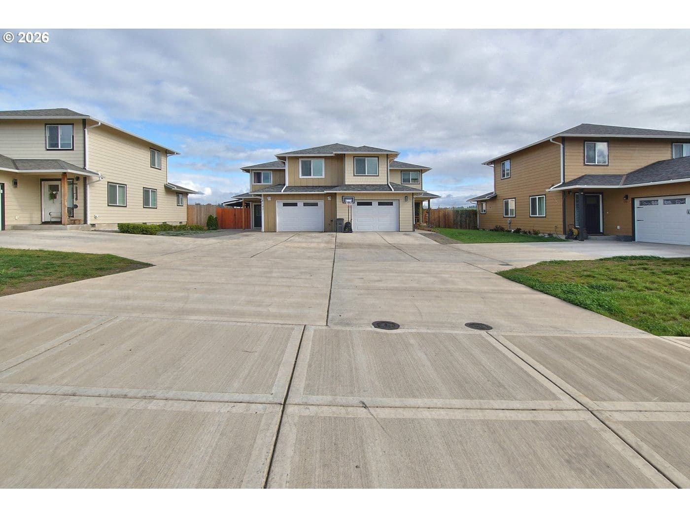 Listing photo 1 of 6