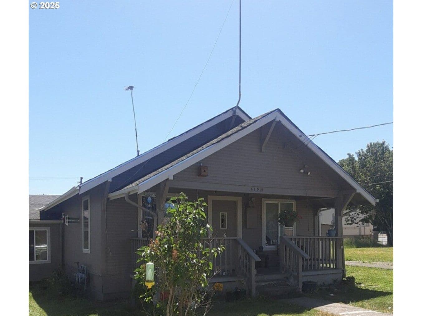 Listing photo 1 of 6