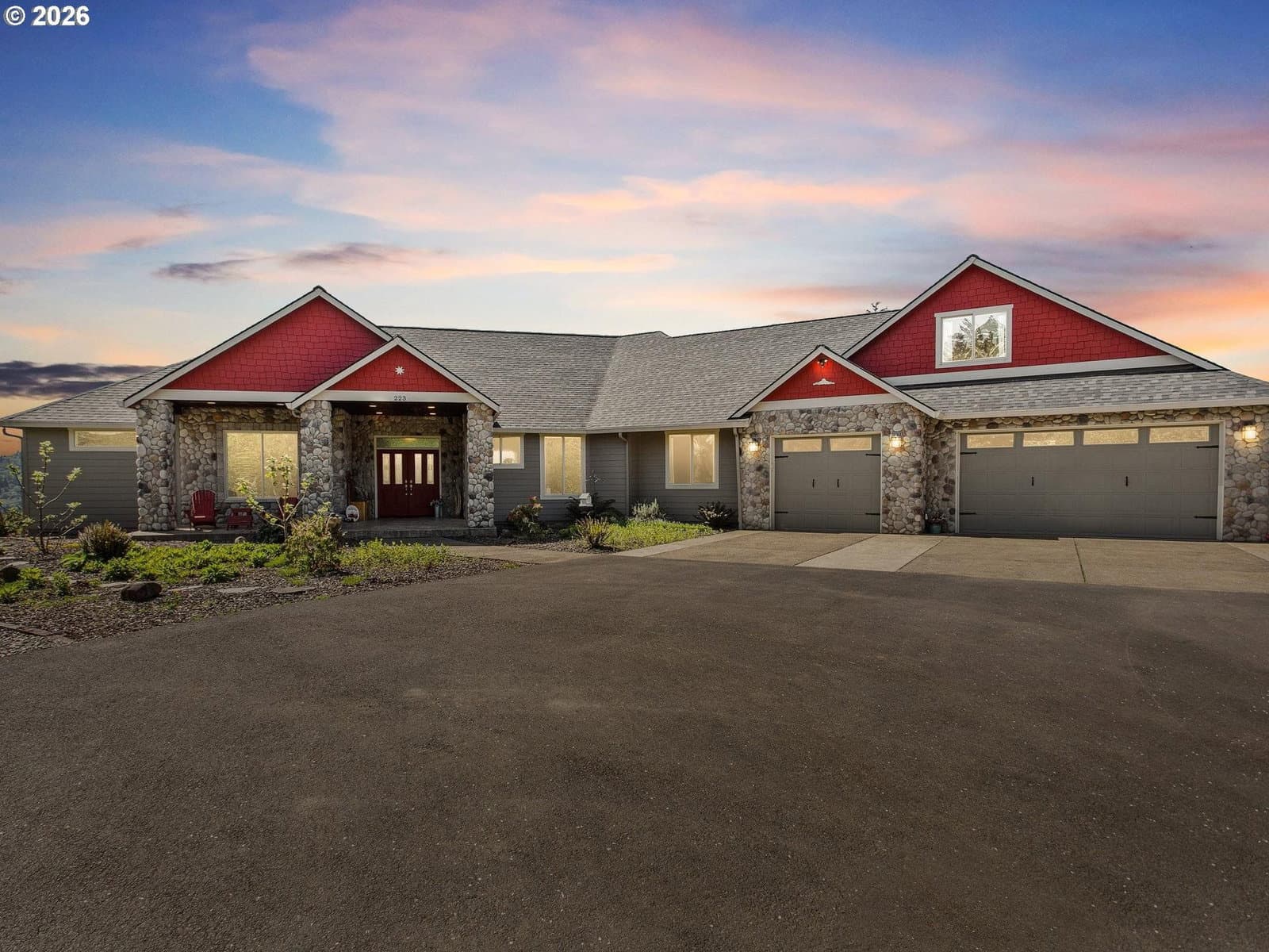 Listing photo 1 of 6