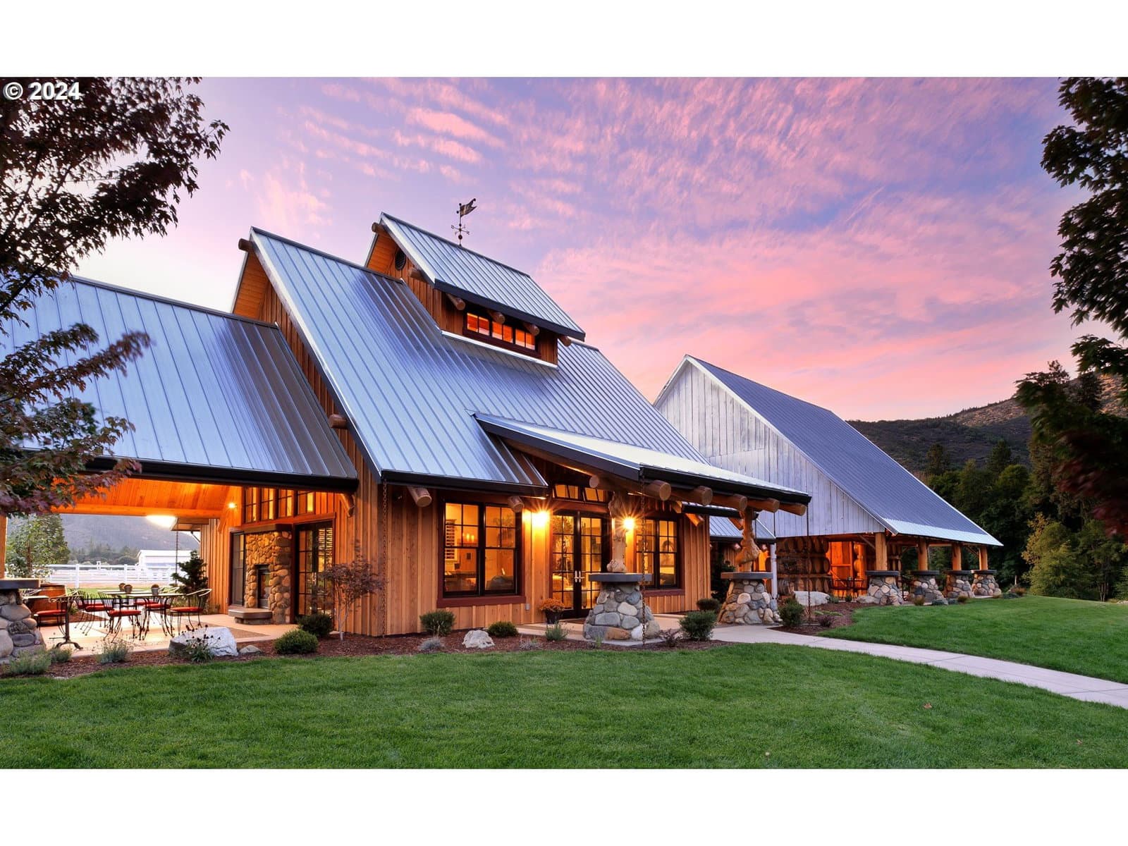 Listing photo 1 of 6