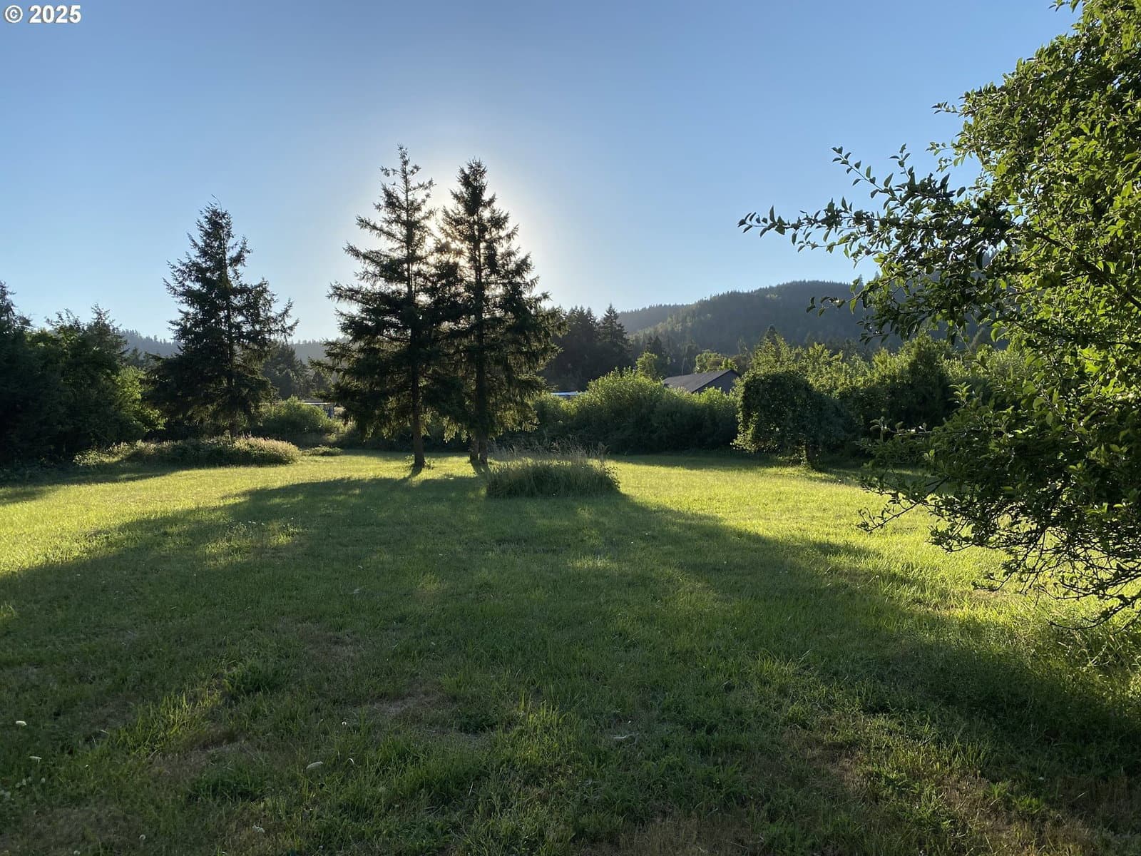 Listing photo 1 of 6