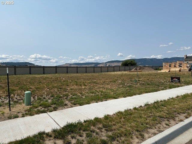 Listing photo 1 of 6