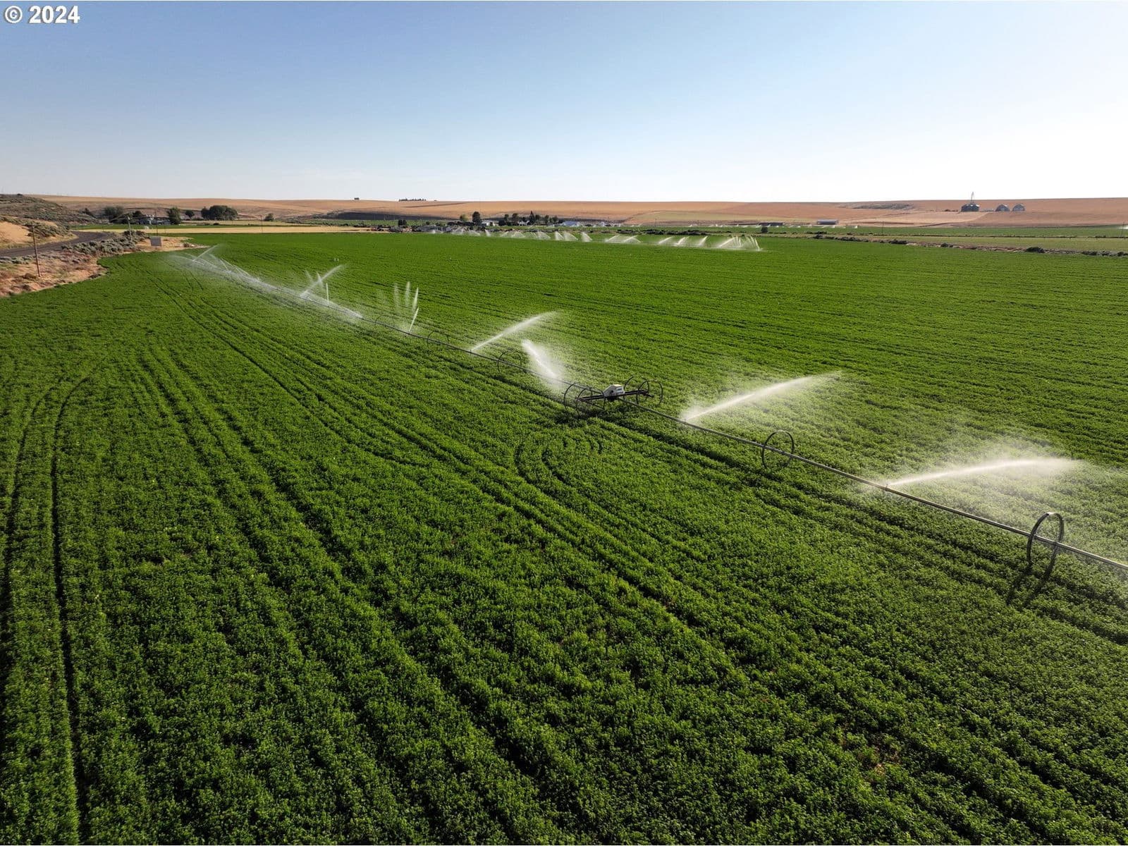 Listing photo 1 of 4