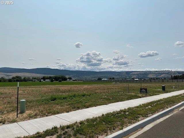 Listing photo 1 of 6