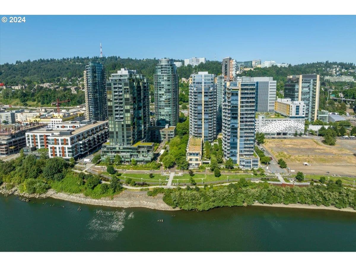 Listing photo 1 of 6