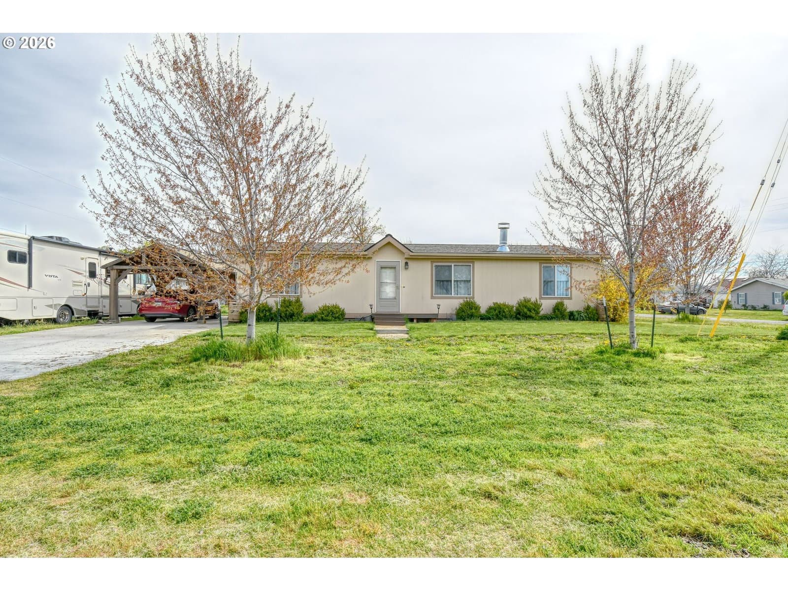 Listing photo 1 of 6