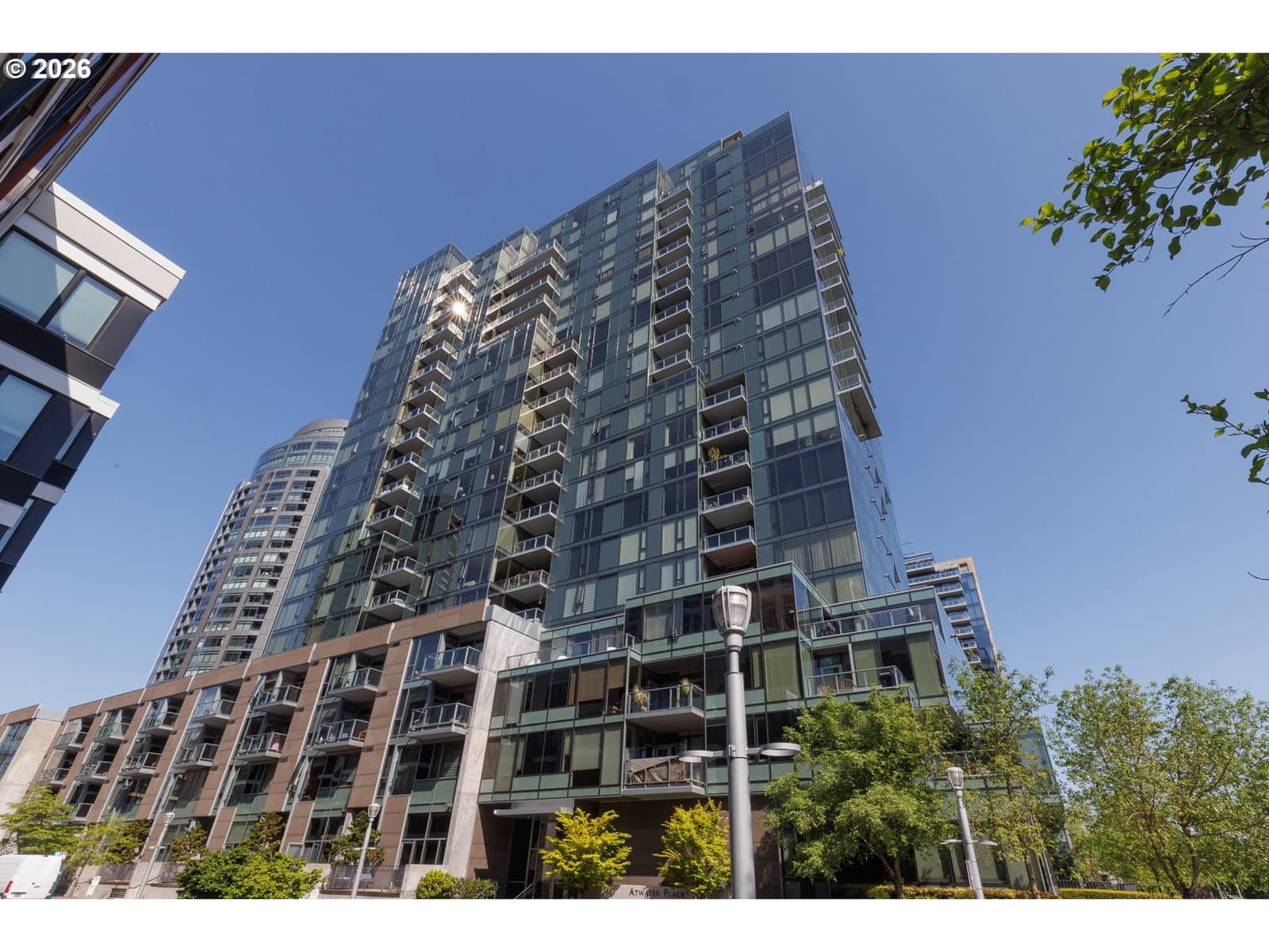 Listing photo 1 of 6