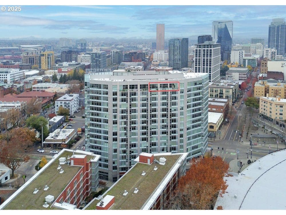 Listing photo 1 of 6