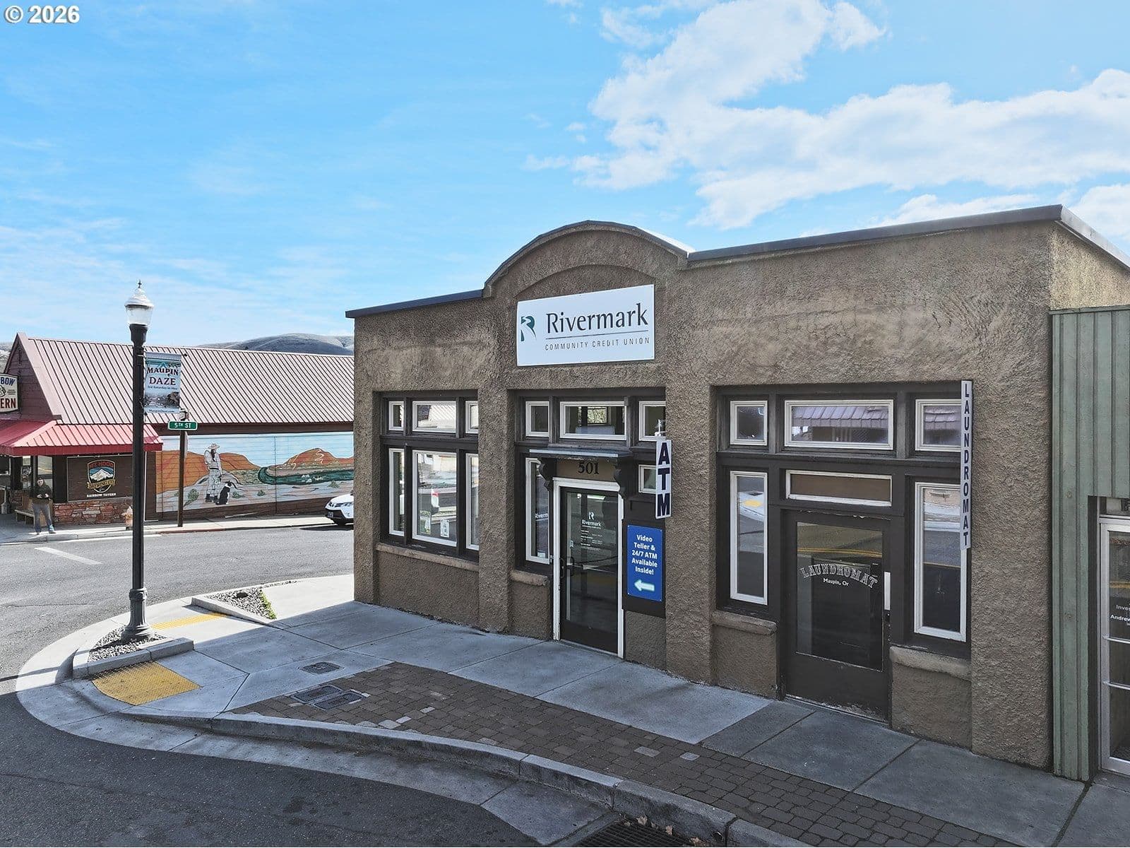 Listing photo 1 of 6