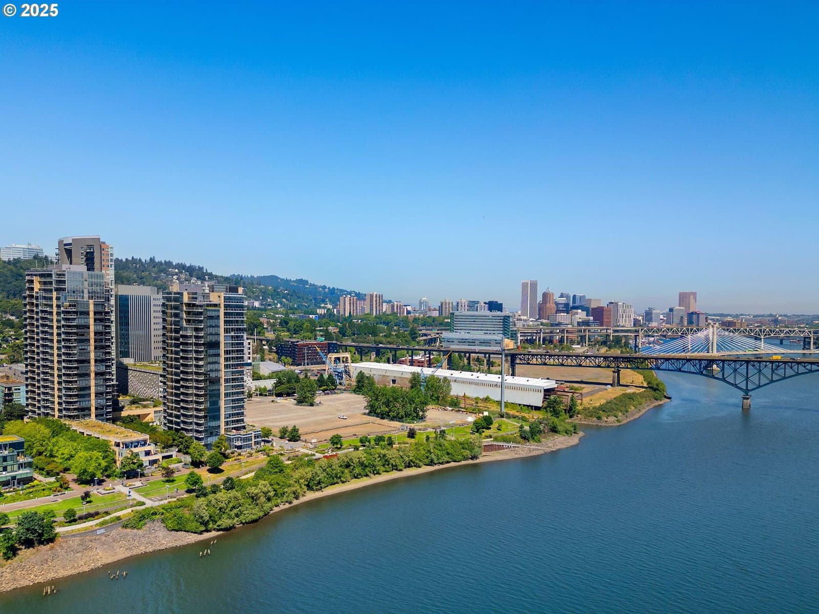 Listing photo 1 of 6