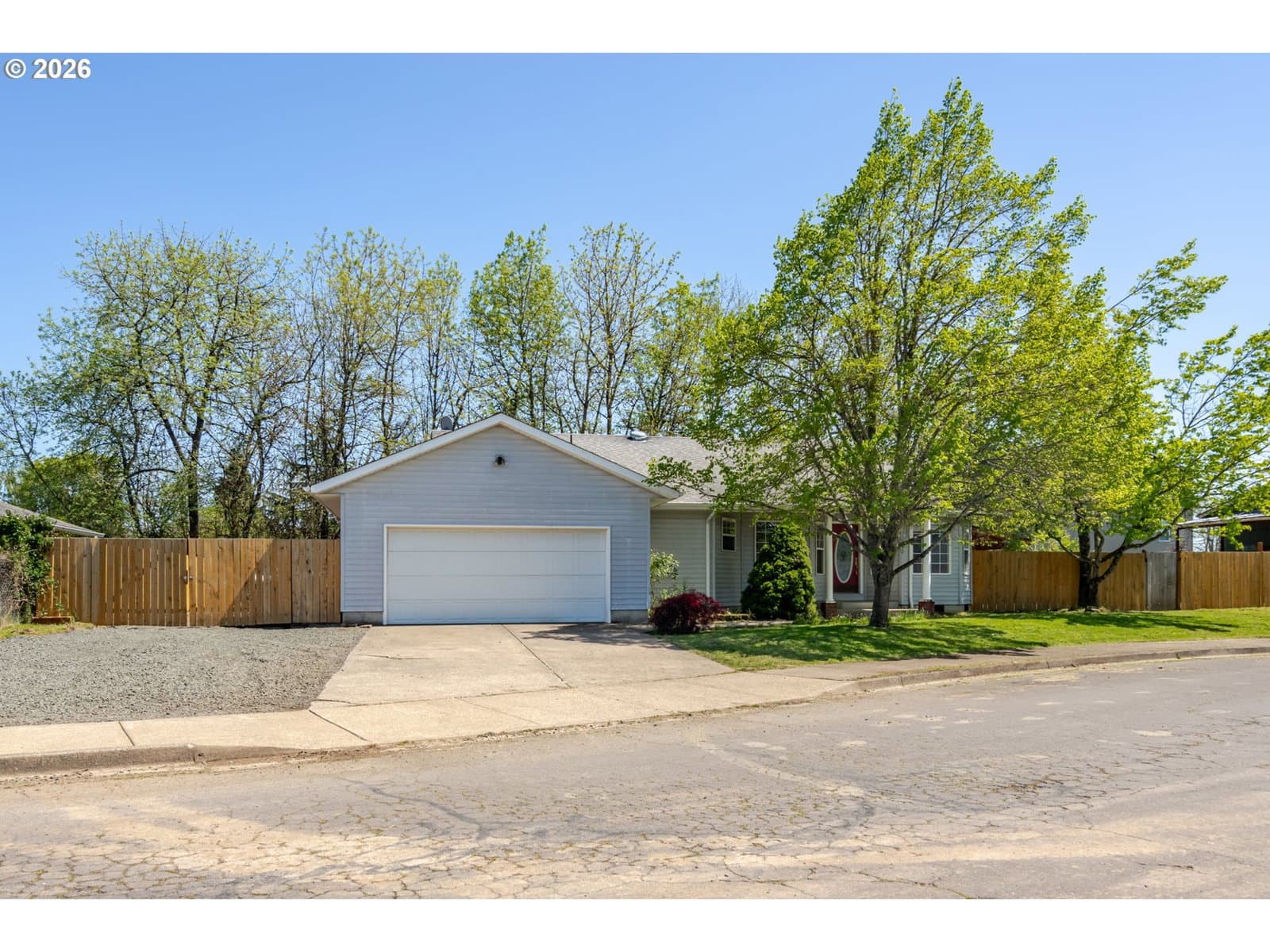 Listing photo 1 of 6