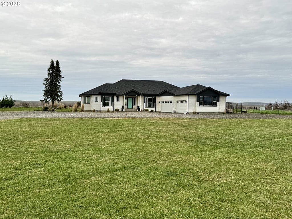 Listing photo 1 of 6