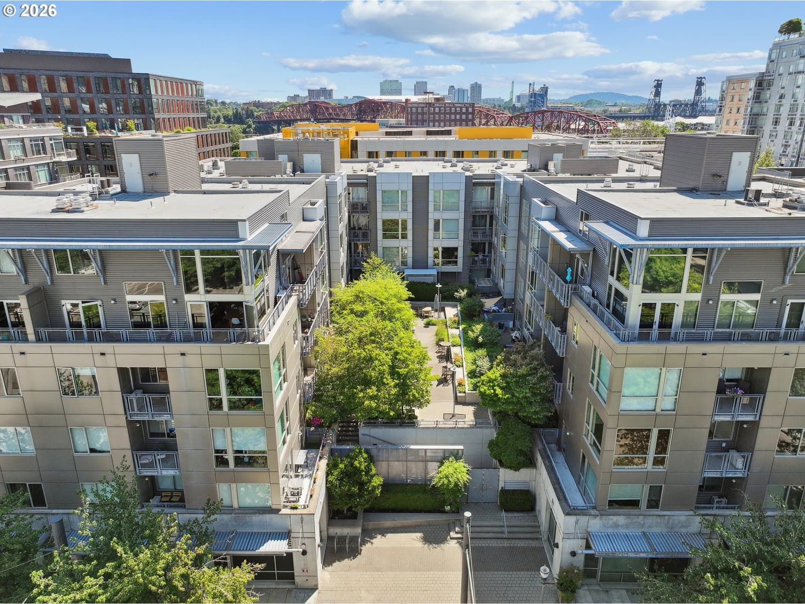 Listing photo 1 of 6