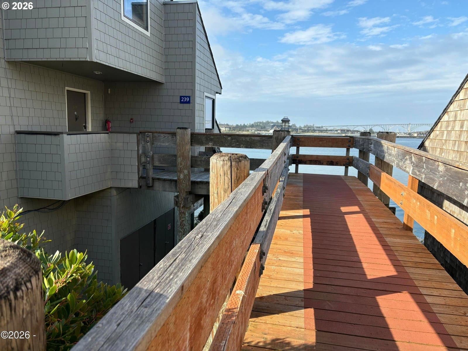 Listing photo 1 of 6