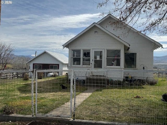 Listing photo 1 of 6