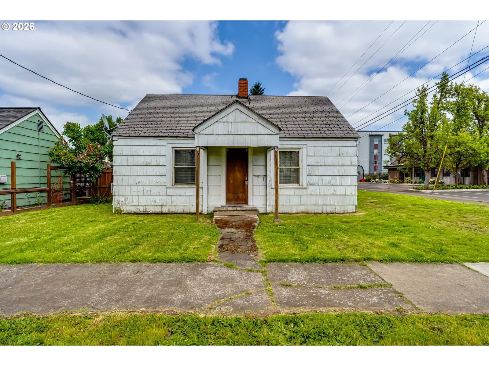 Listing photo 1 of 6