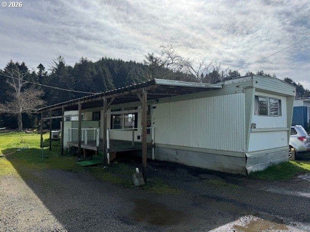 Listing photo 1 of 6