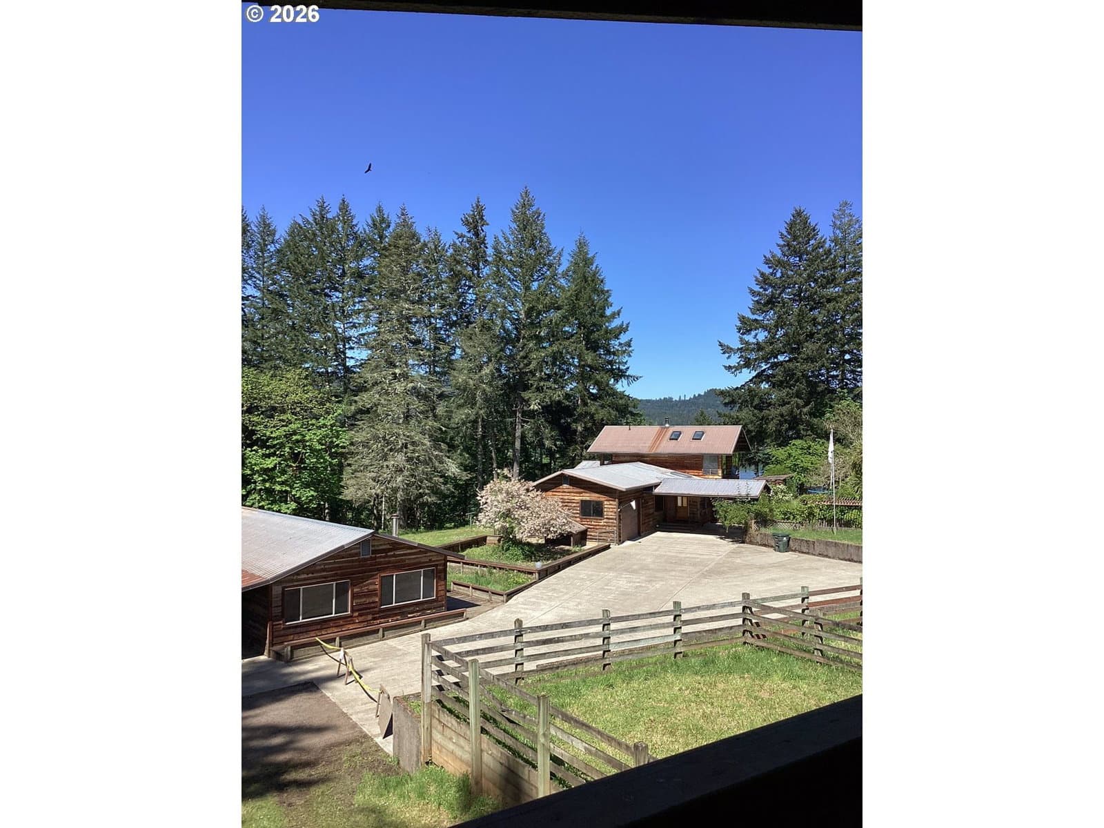 Listing photo 1 of 6