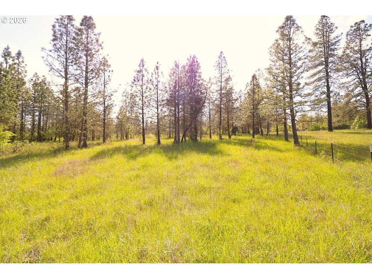 Listing photo 1 of 6