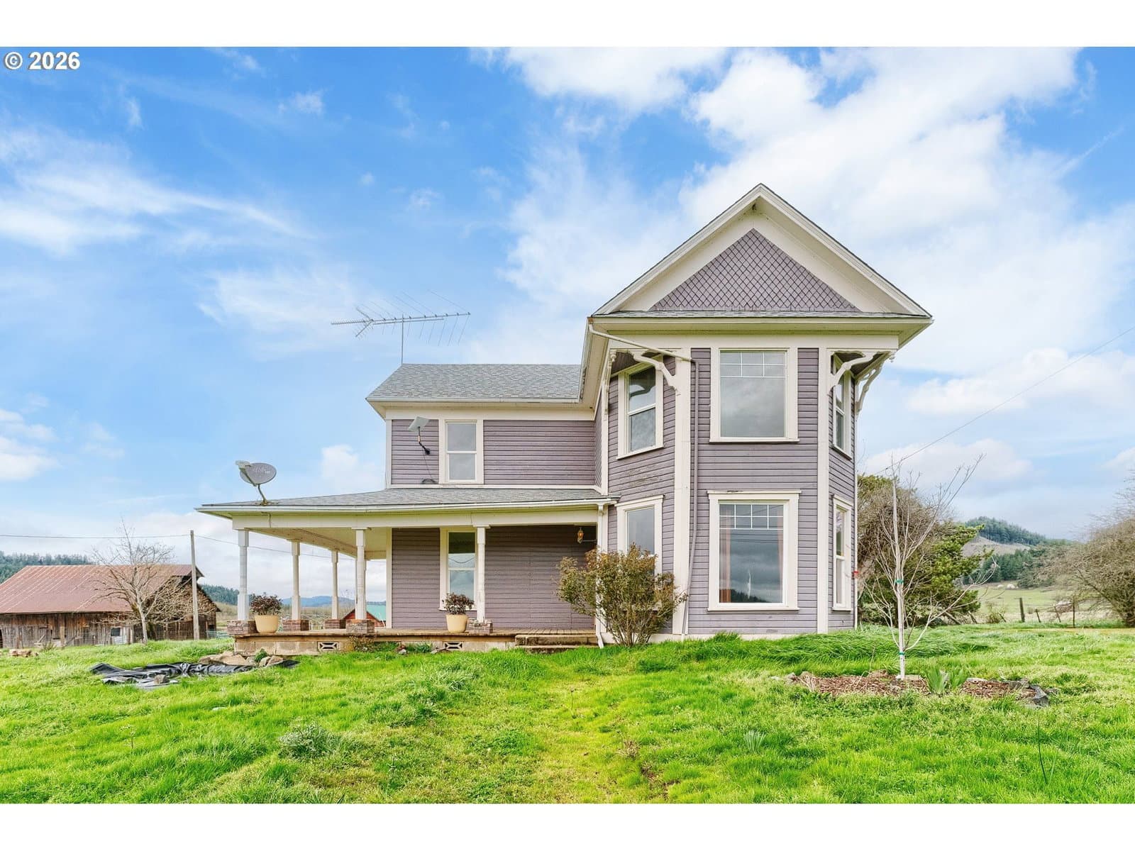 Listing photo 1 of 6