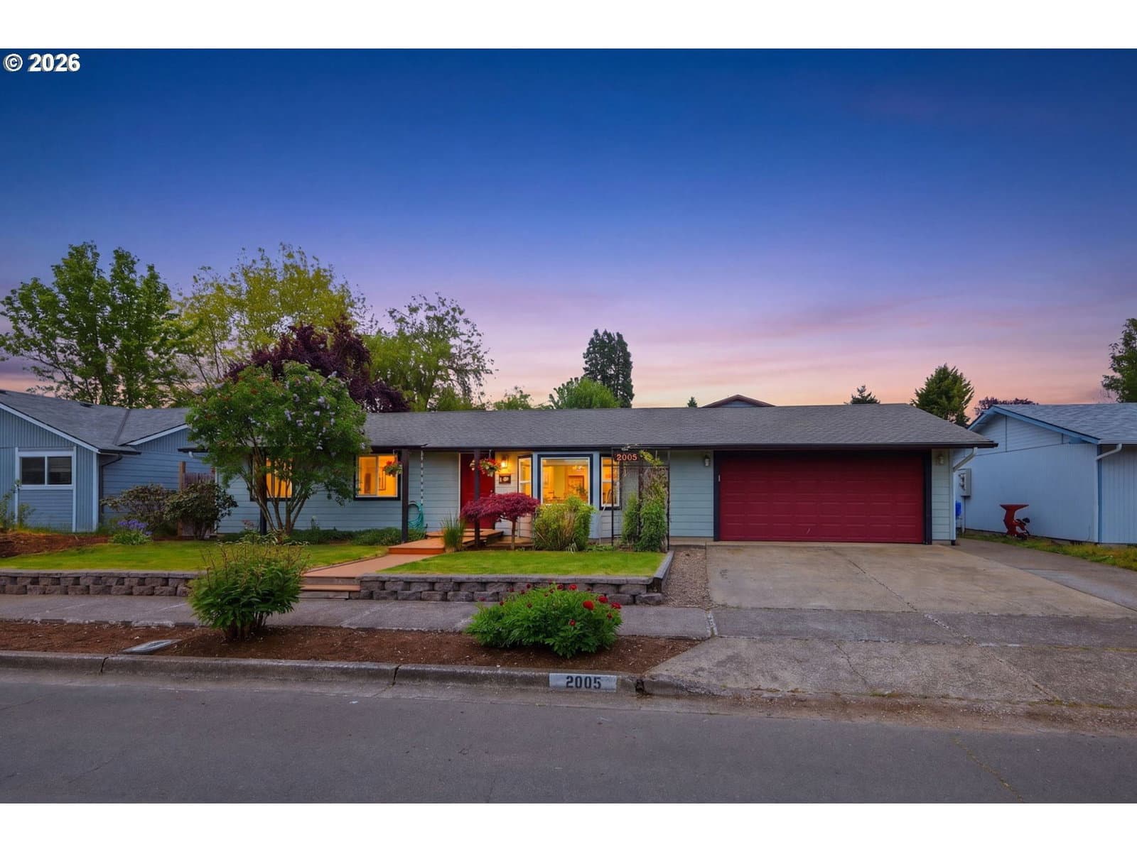 Listing photo 1 of 6