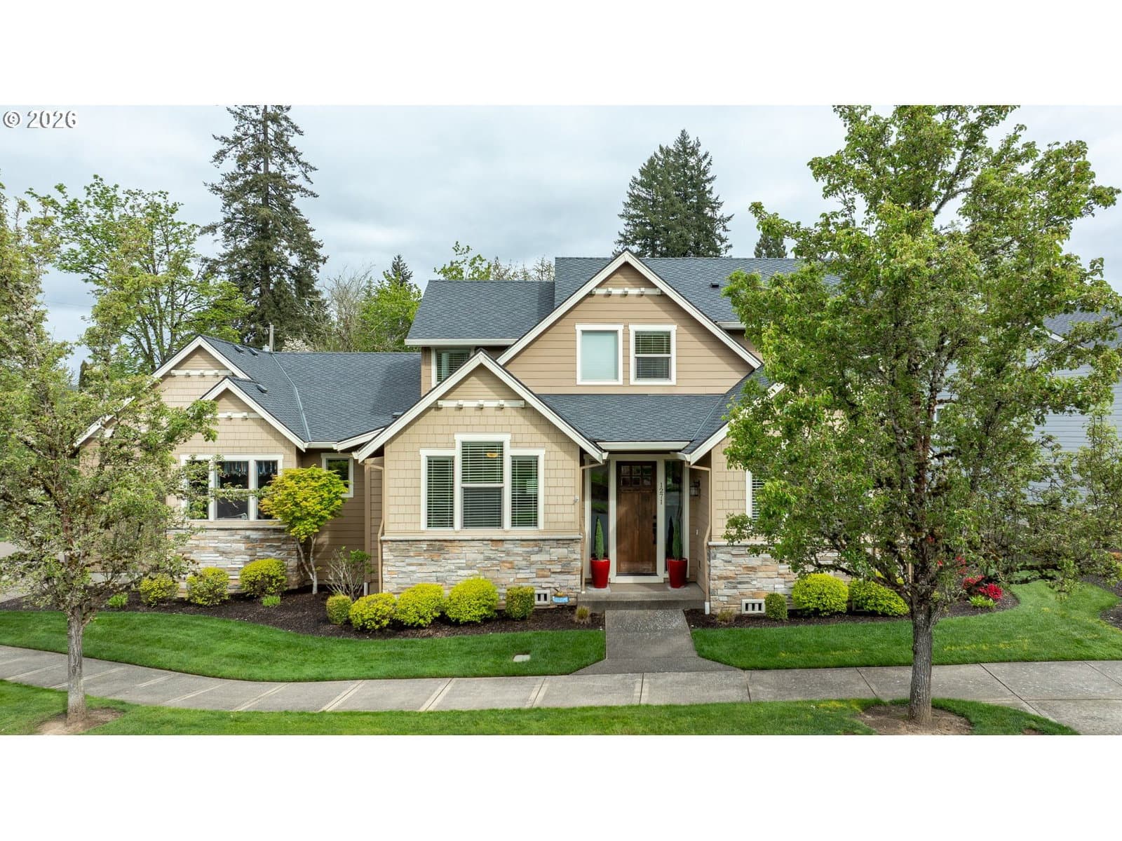 Listing photo 1 of 6