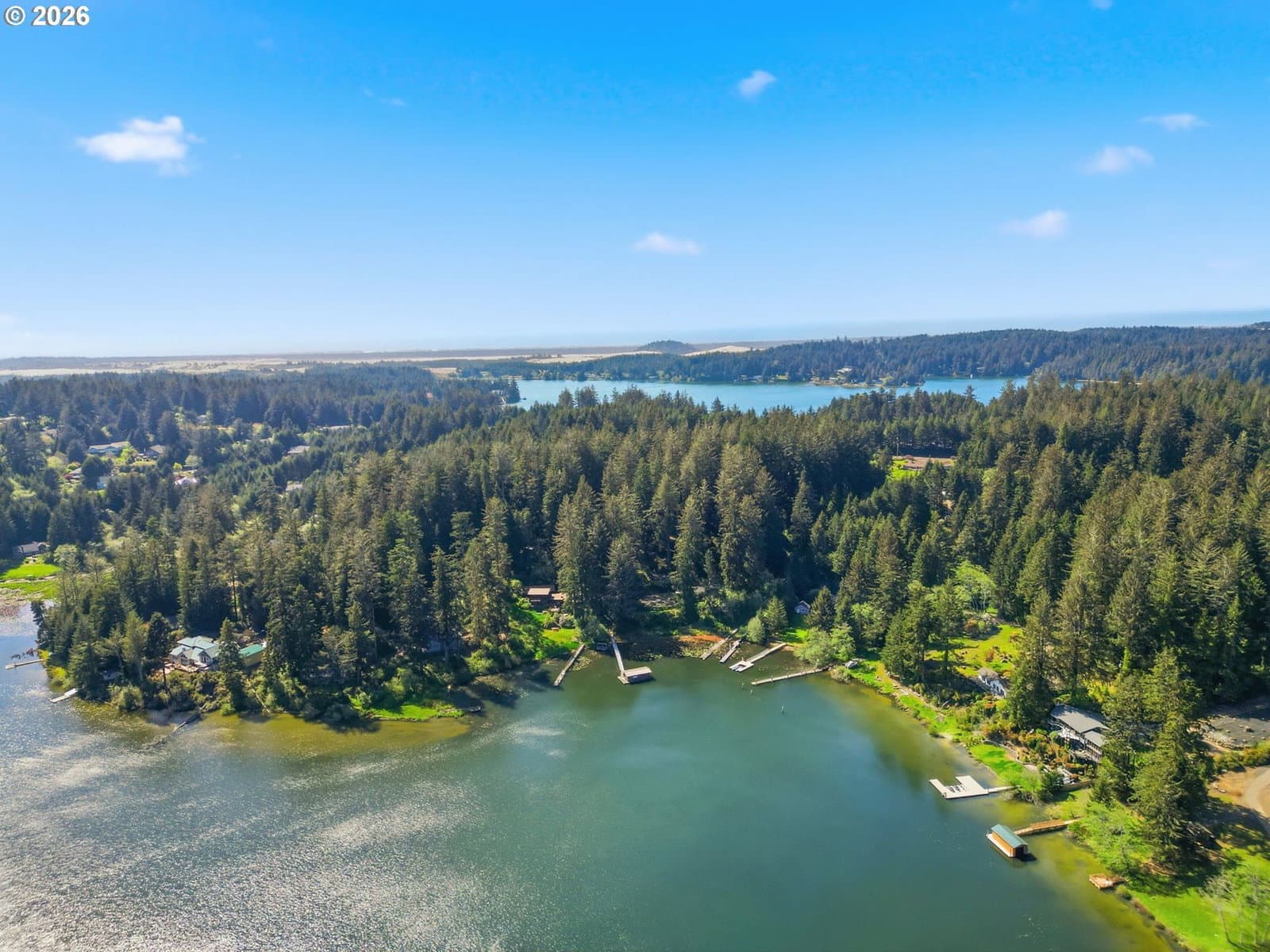 Listing photo 1 of 6