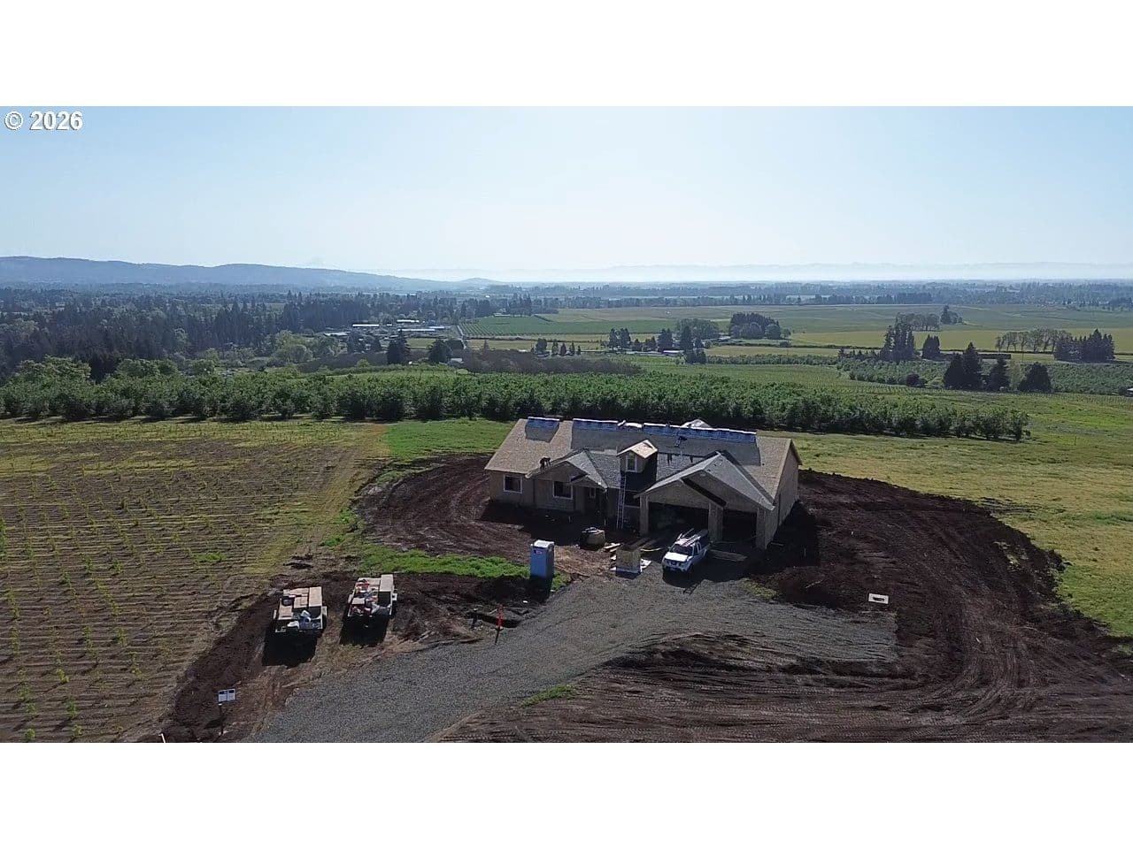 Listing photo 1 of 6