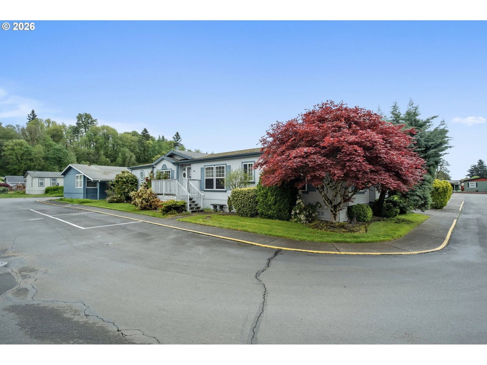 Listing photo 1 of 6