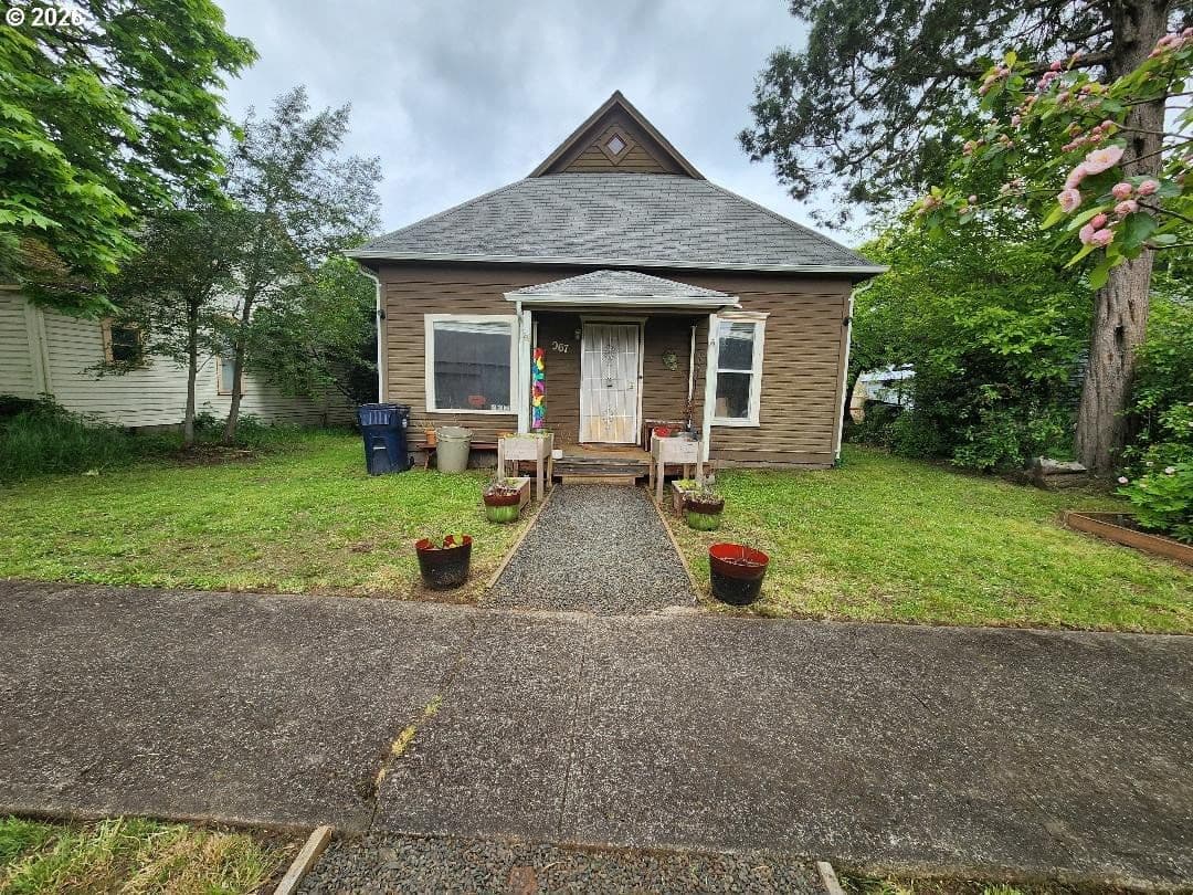 Listing photo 1 of 6