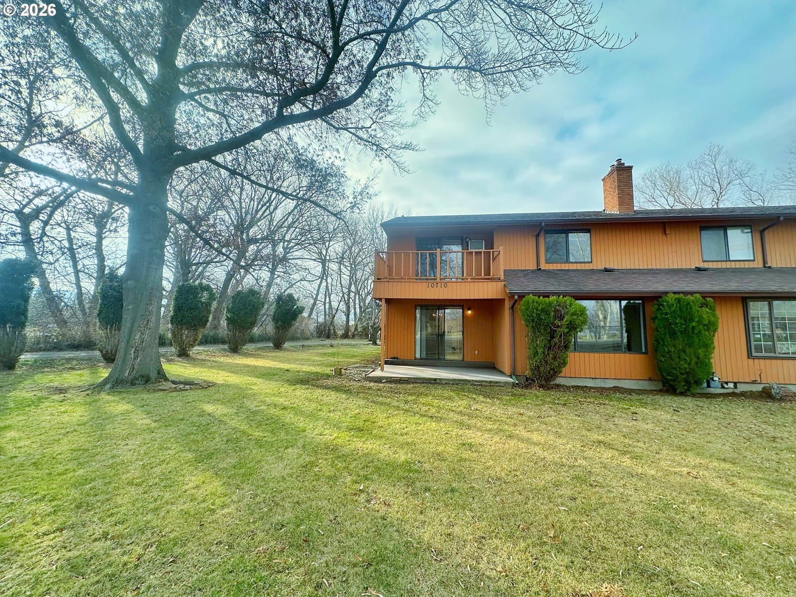 Listing photo 1 of 6