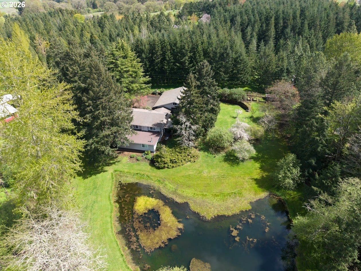 Listing photo 1 of 6