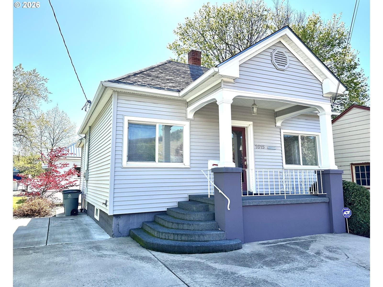 Listing photo 1 of 6