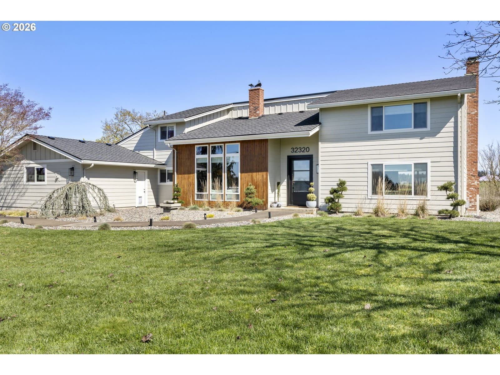 Listing photo 1 of 6