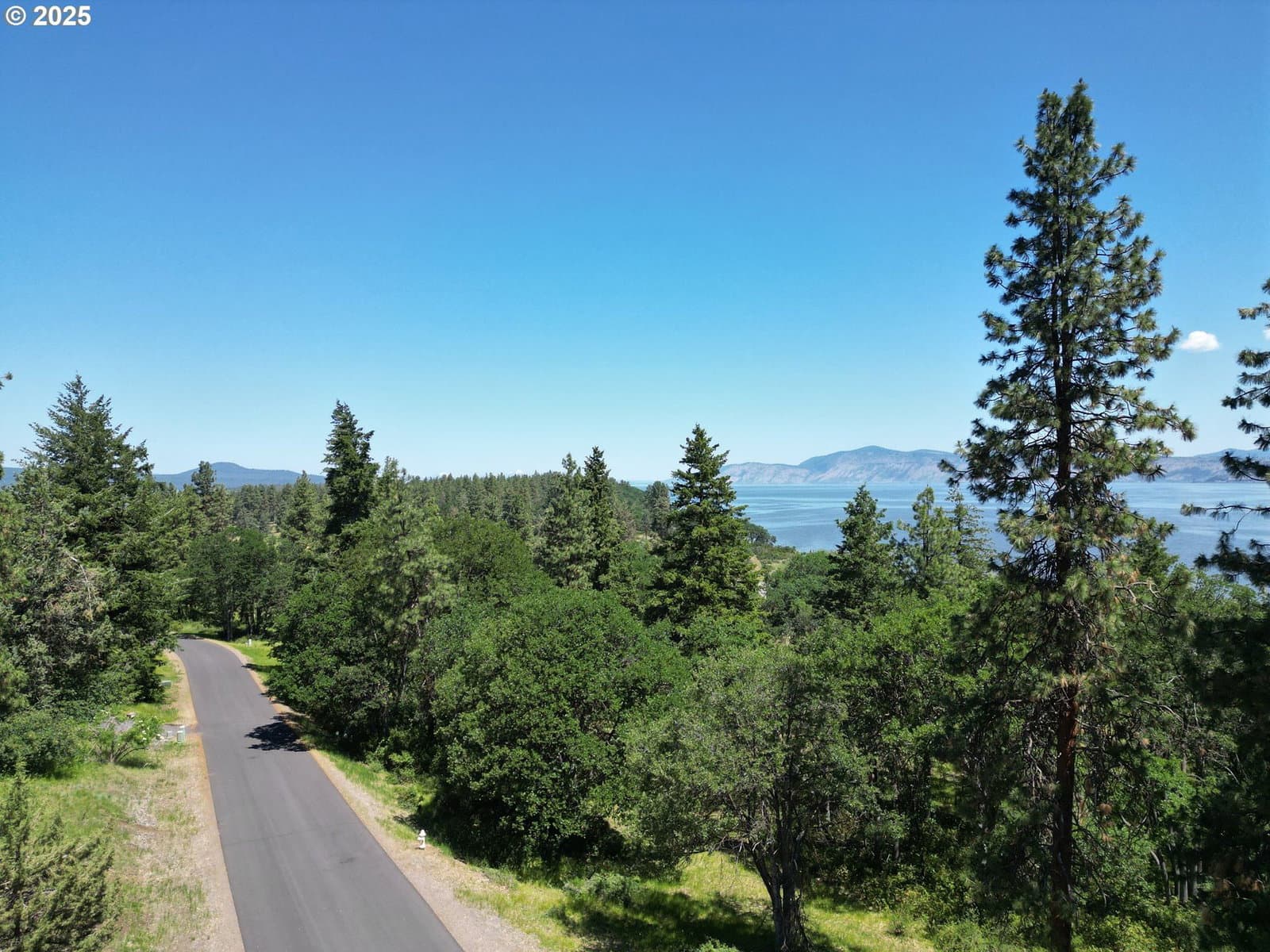 Listing photo 1 of 6