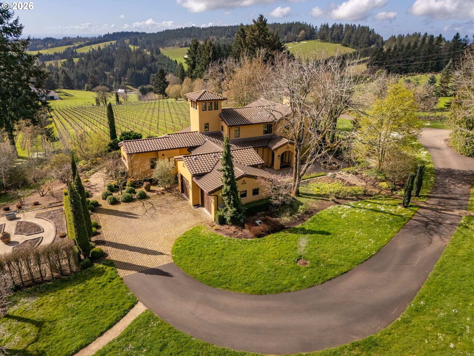 Listing photo 1 of 6