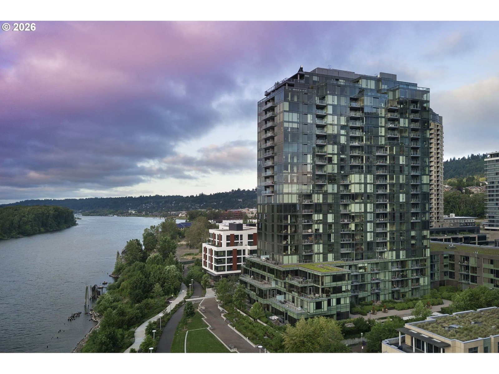 Listing photo 1 of 6